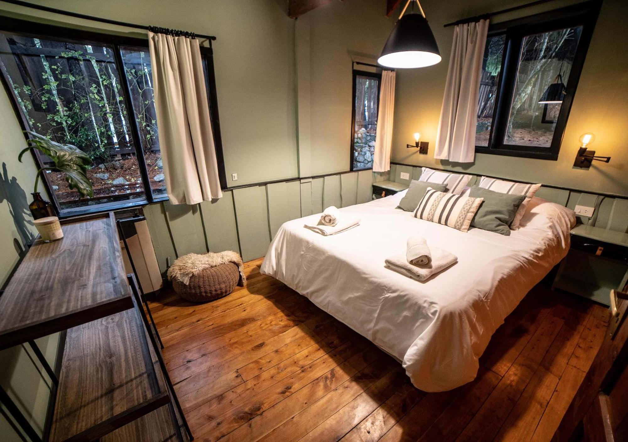 Ruma Andina By Dot Lodge *